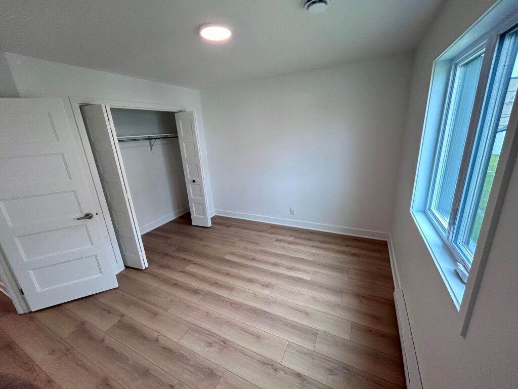 Immeuble Rue des Écuyers à Granby – photo 5
